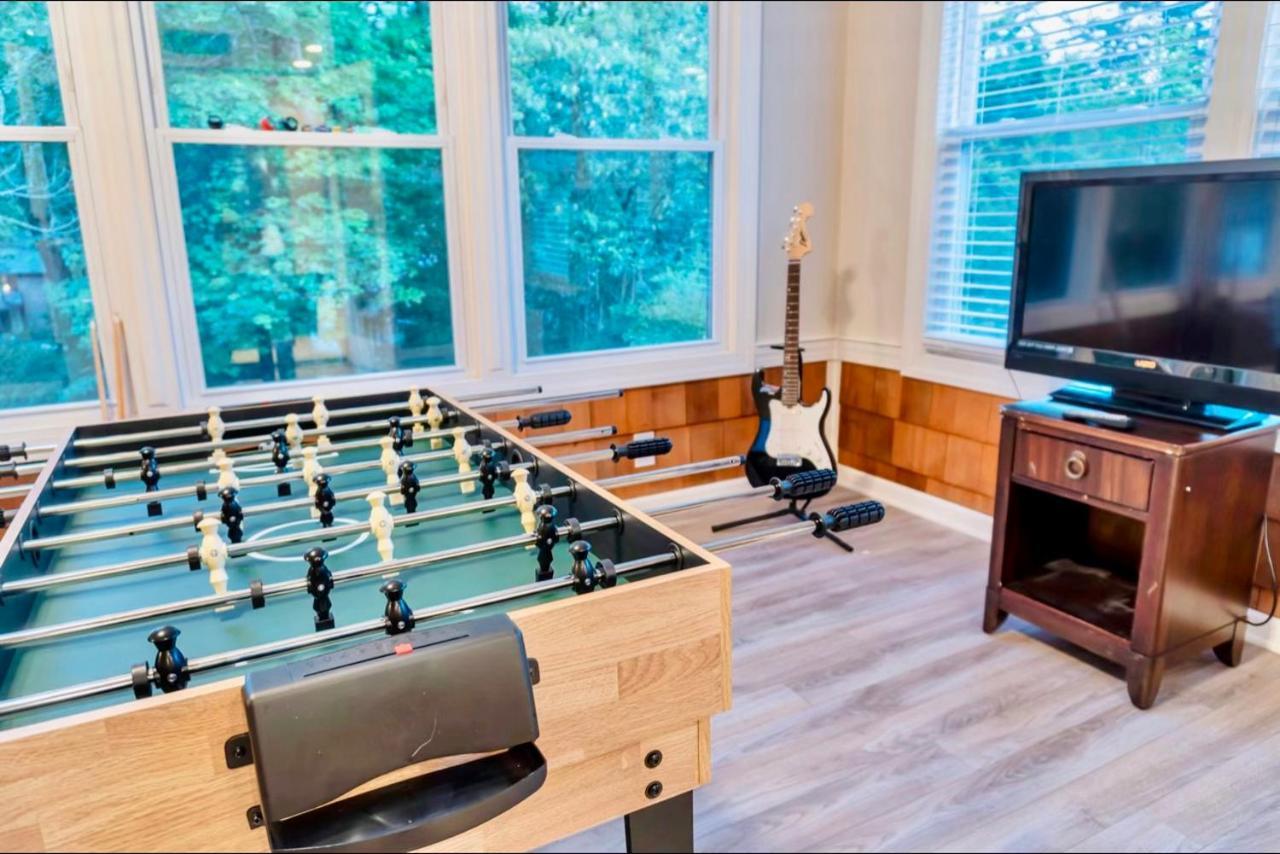King Bed, Home Theater, Pool Table, Game Room, Fireplace ชาร์ล็อต ภายนอก รูปภาพ